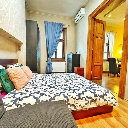 Ultra Central Apartment / 10 Ppl ブダペスト エクステリア 写真